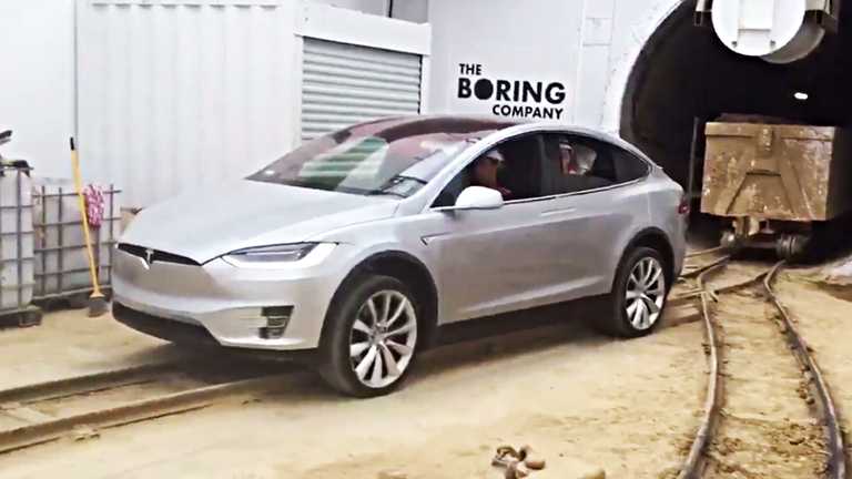 Tesla Model X Pulls Over 100-Tonnes Of Muck
– Gallery