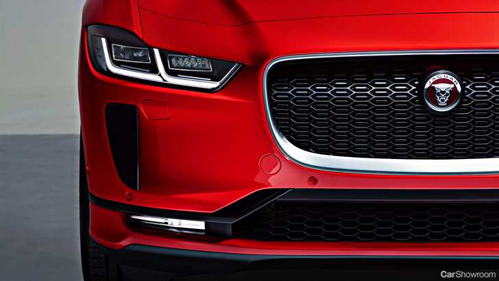Jaguar-Land Rover Team Up With BlackBerry – Gallery