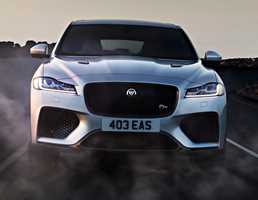 2018 Jaguar F-Pace SVR
