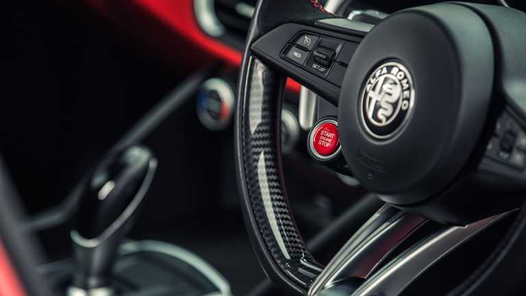 2016 Alfa Romeo Giulia QV