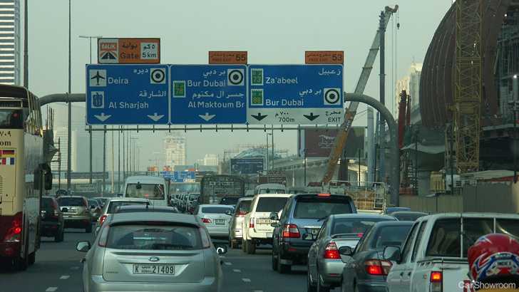 Dubai Drivers First To Trial Digital License Plates