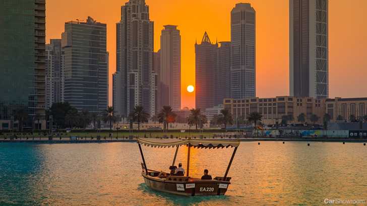 Dubai Drivers First To Trial Digital License Plates