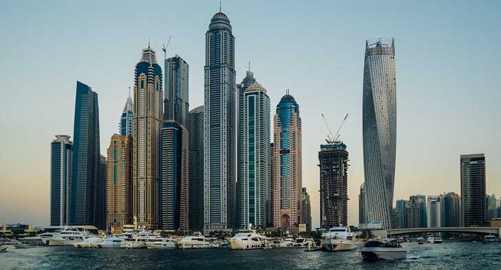 Dubai Drivers First To Trial Digital License Plates