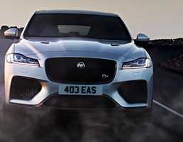 2019 Jaguar F-Pace SVR