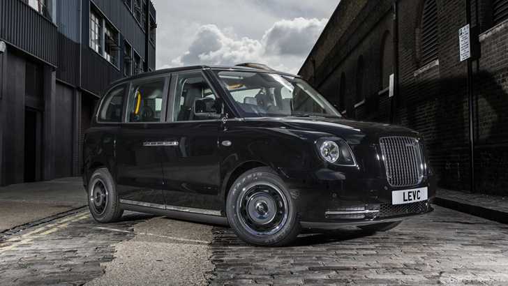 Daimler May Supply Engines, Buy Stake In Volvo – Gallery