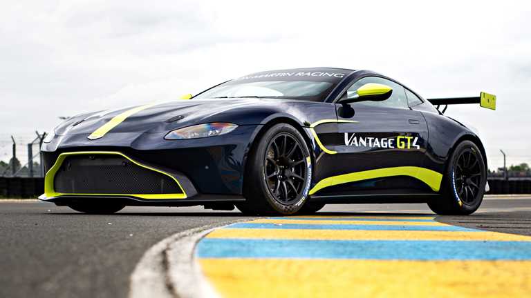 2019 Aston Martin Vantage GT4