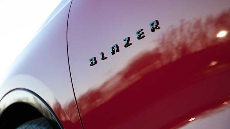 Chevrolet Reveals Blazer Crossover, Out In 2019
