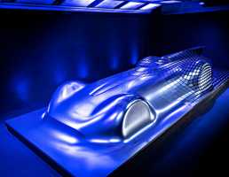 2018 Mercedes-Benz Aesthetics Progressive Luxury Sculpture