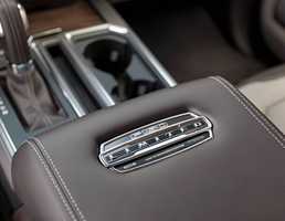 2019 Ford F-150 Limited Gets Raptor’s 335kW Bi-Turbo V6