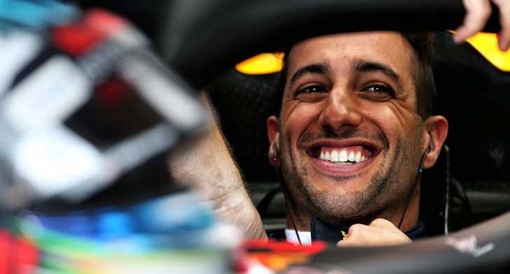 Daniel Ricciardo Signs Onto Renault F1 From Red Bull