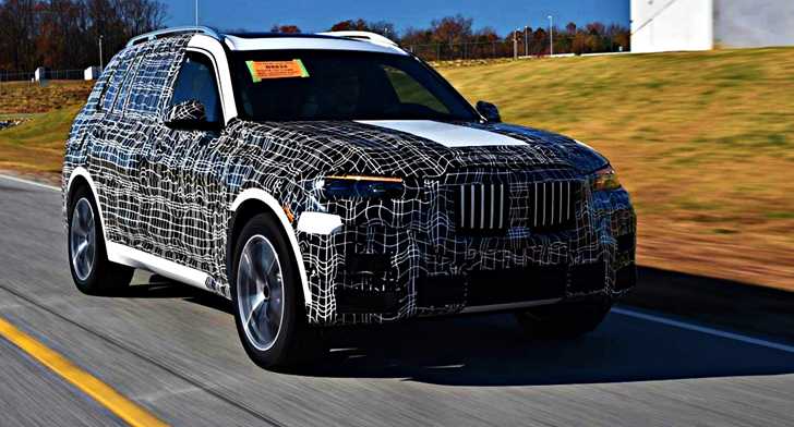 BMW X7 M Being Weighed Up – Gallery