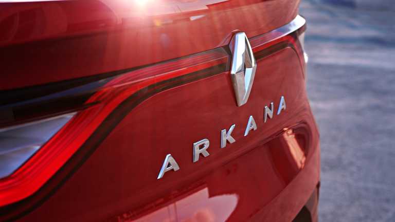 Renault Christens Its Coupe-SUV ‘Arkana’