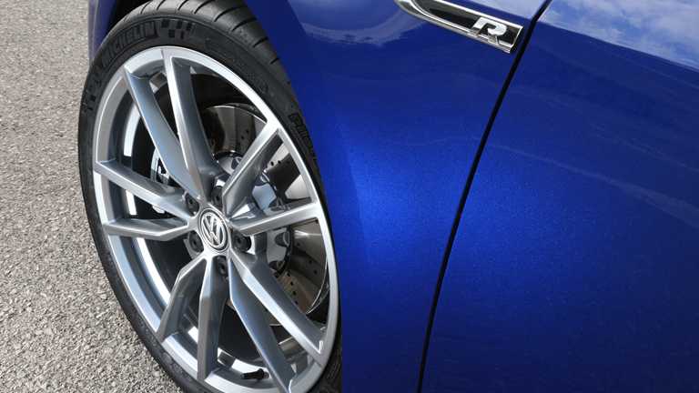 Volkswagen AU Lobs Golf R, Special Edition For 2019