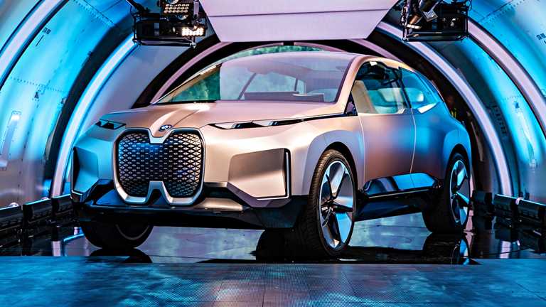 2018 BMW Vision iNext Concept