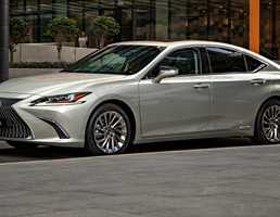 2019 Lexus ES300h Sports Luxury