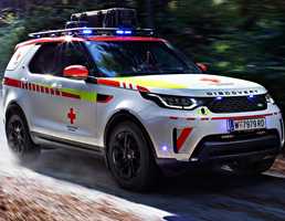 2018 Land Rover Discovery TD6 – Red Cross Edition by SVO