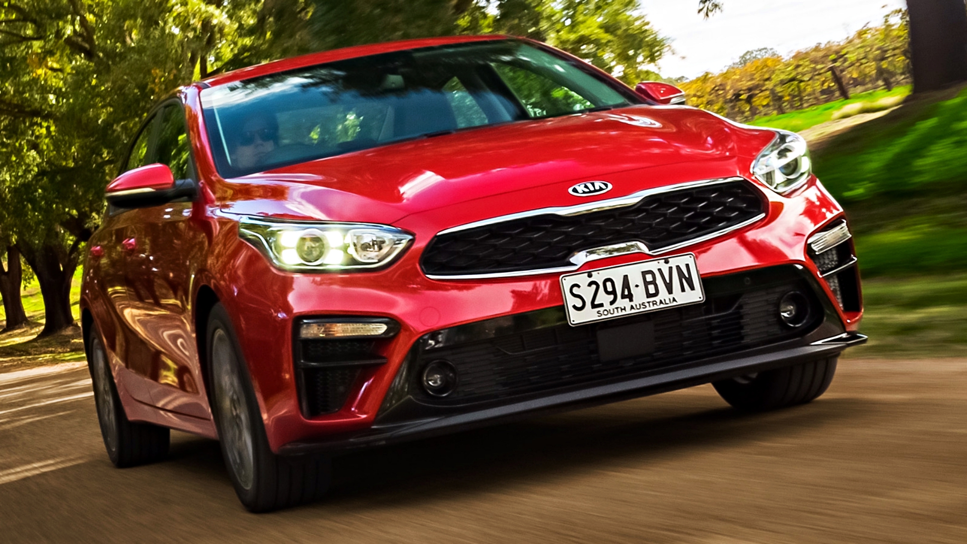 Kia cerato 2018 года