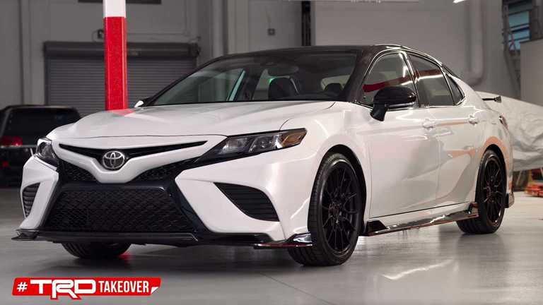 #TRDtakeover With Toyota Camry, Avalon Ahead Of LA – Gallery