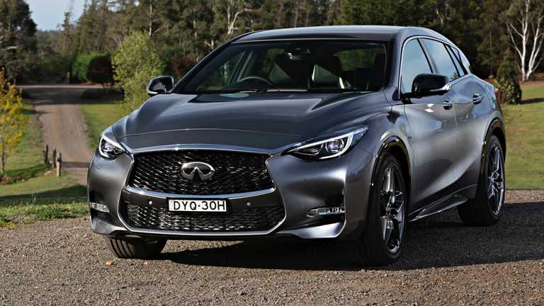 2019 Infiniti Q30 Sport