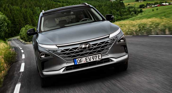 2018 Hyundai Nexo Hydrogen Fuel-Cell EV