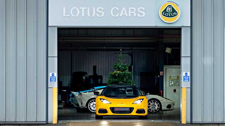 Lotus Takes Their Christmas Tree Drifting Around Hethel – Gallery