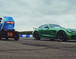 Renault Twizy Is Faster Than AMG GT R In Reverse