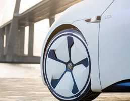 Volkswagen’s Mobile Charging Station Is A Powerbank For Cars – Gallery