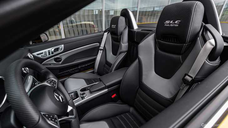 2019 Mercedes-Benz SLC300 Final Edition