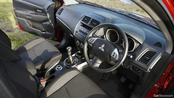 2011 MITSUBISHI ASX