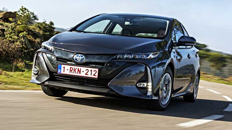 Toyota Opens 24,000 Hybrid-Tech Patents, Free Until 2030 – Gallery