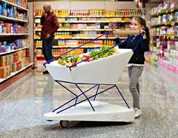 Ford Promotes AEB With Self-Braking Trolley – Gallery