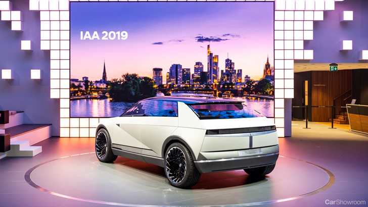 Hyundai’s 45 Concept Is An EV With Retro-Futuristic Charm