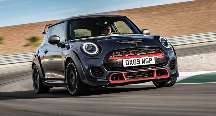Mini Unwraps JCW GP Track Weapon, Only 3,000 units