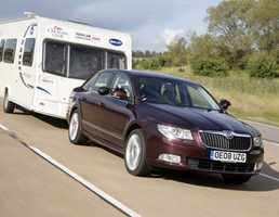 2011 SKODA SUPERB