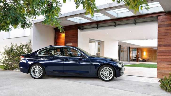 2011 BMW 3