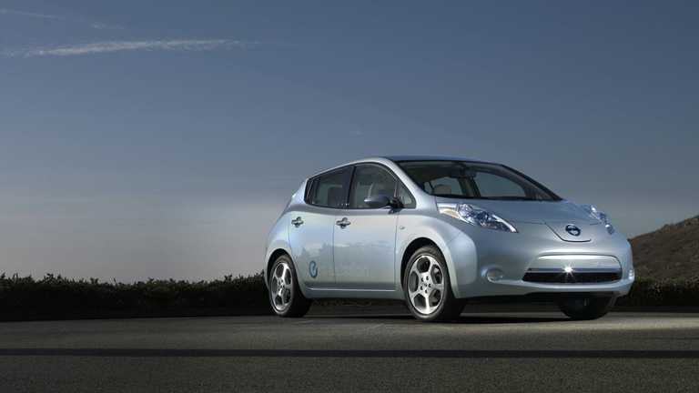 2011 NISSAN