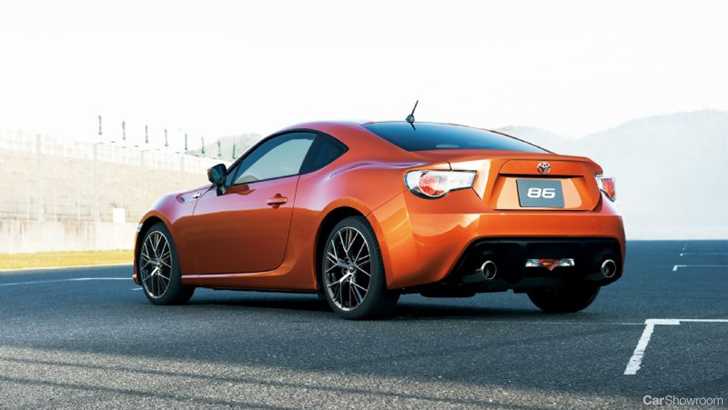 2011 TOYOTA