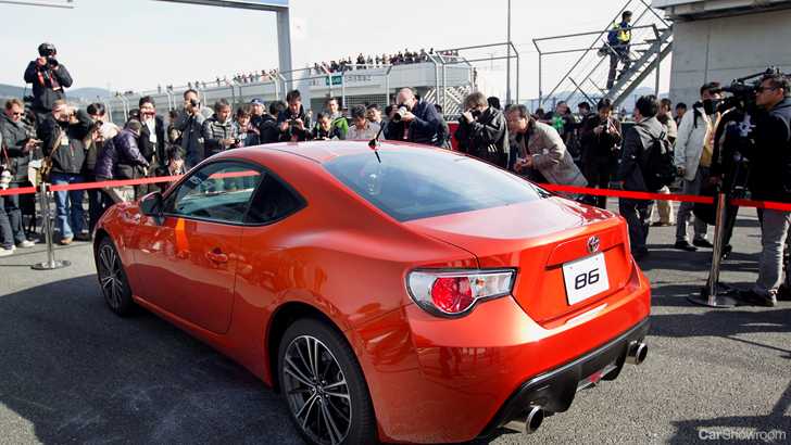 2011 TOYOTA