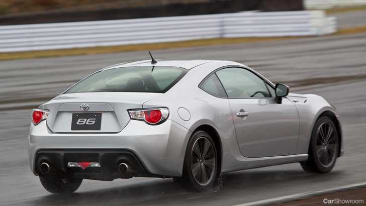 2011 TOYOTA