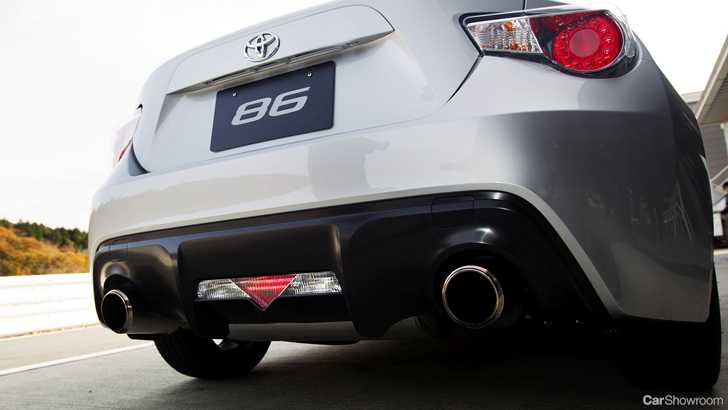 2011 TOYOTA