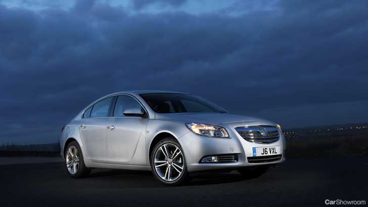 2011 HOLDEN