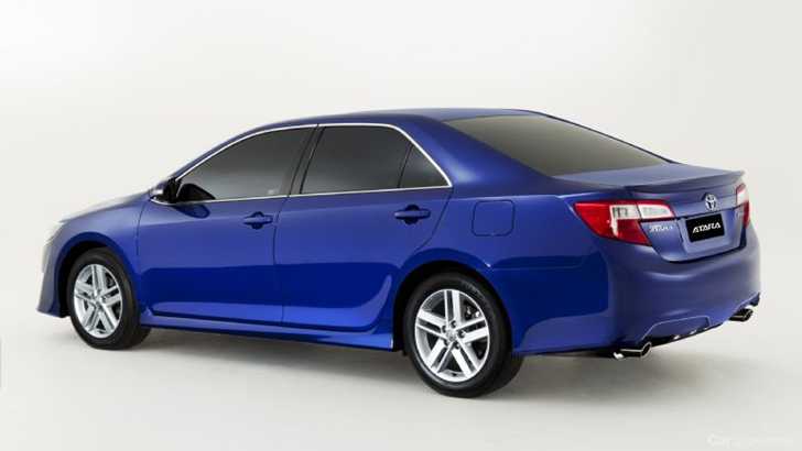 2011 TOYOTA CAMRY