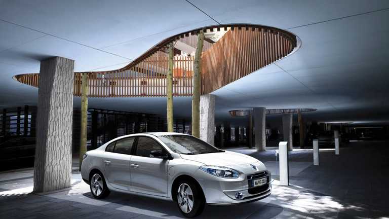 2011 RENAULT FLUENCE