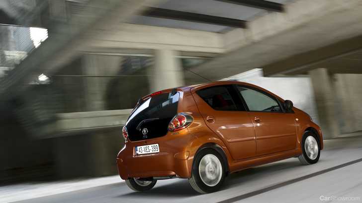 2012 TOYOTA