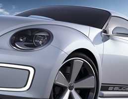 2012 VOLKSWAGEN BEETLE