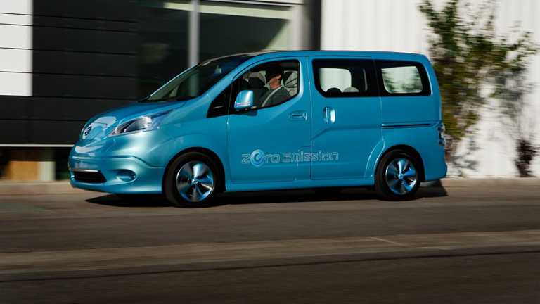 2012 NISSAN
