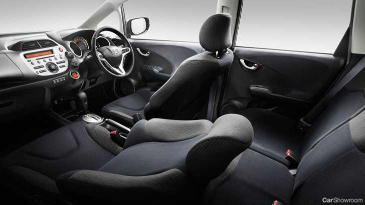 2012 HONDA JAZZ