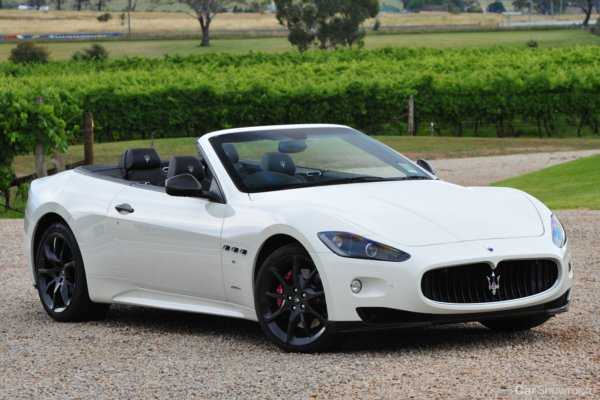 2012 MASERATI GRANCABRIO 2D CONVERTIBLE