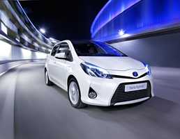 2012 TOYOTA YARIS