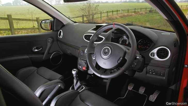 2012 RENAULT CLIO